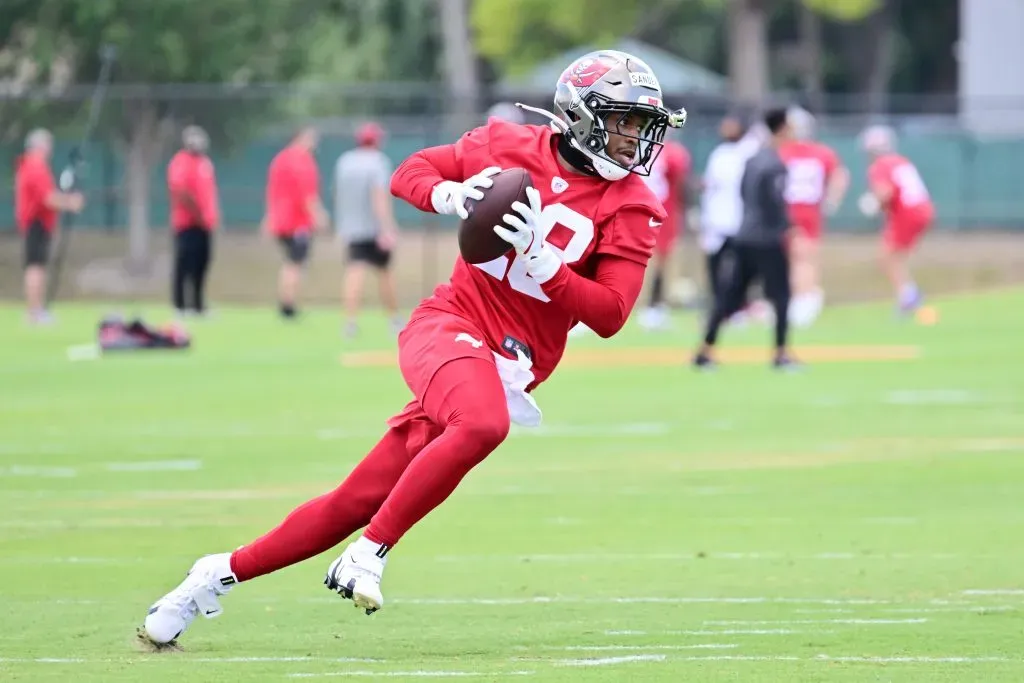 Shilo Sanders #28 of the Tampa Bay Buccaneers works out during the 2025 Tampa Bay Buccaneers Rookie Mini-Camp at AdventHealth Training Center on May 09, 2025 in Tampa, Florida.