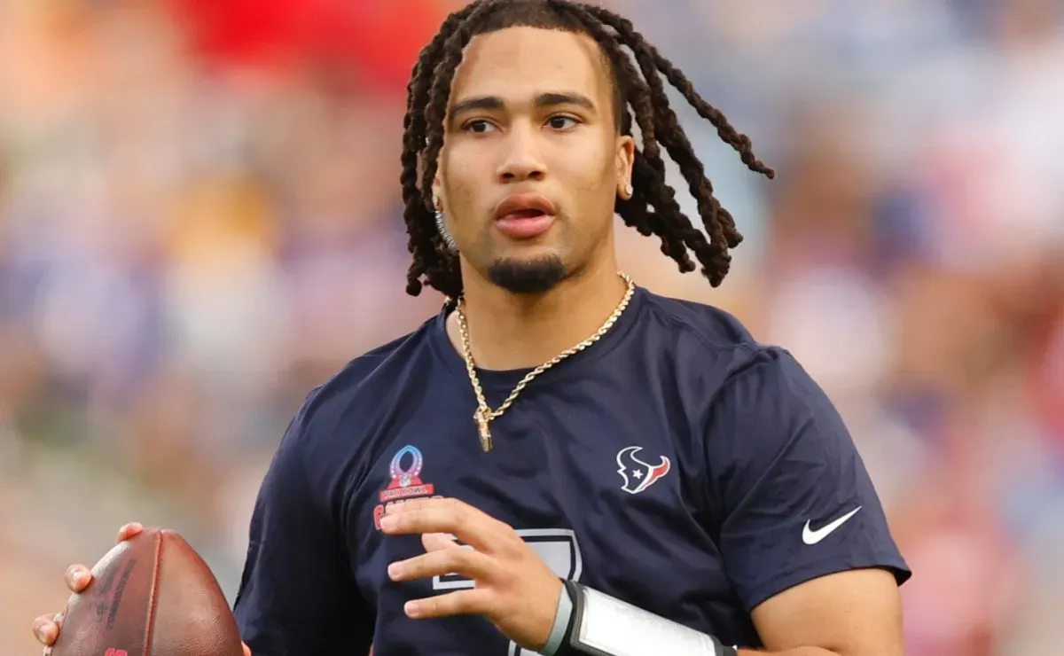 A Super Bowl champion joins CJ Stroud, Texans to replace injured player