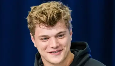 NFL News: Vikings could reportedly lose J.J. McCarthy's key teammate for rest of the season due to knee injury