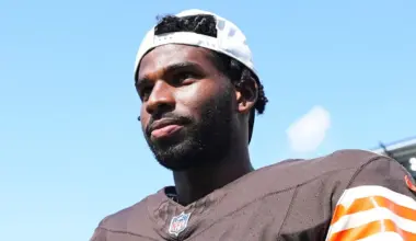 Hall of Fame running back claims NFL teams were warned against drafting Shedeur Sanders