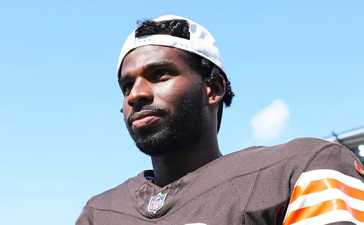 Hall of Fame running back claims NFL teams were warned against drafting Shedeur Sanders