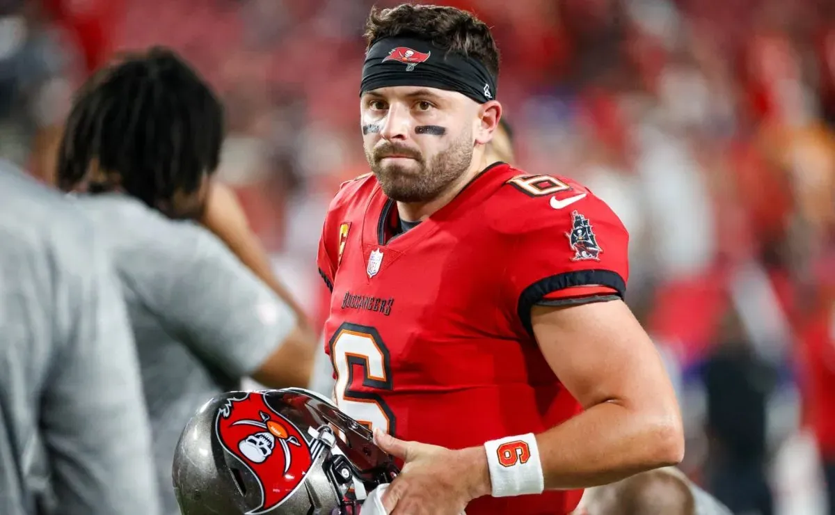 Buccaneers on the fence regarding controversial Baker Mayfield teammate after waiving Shilo Sanders
