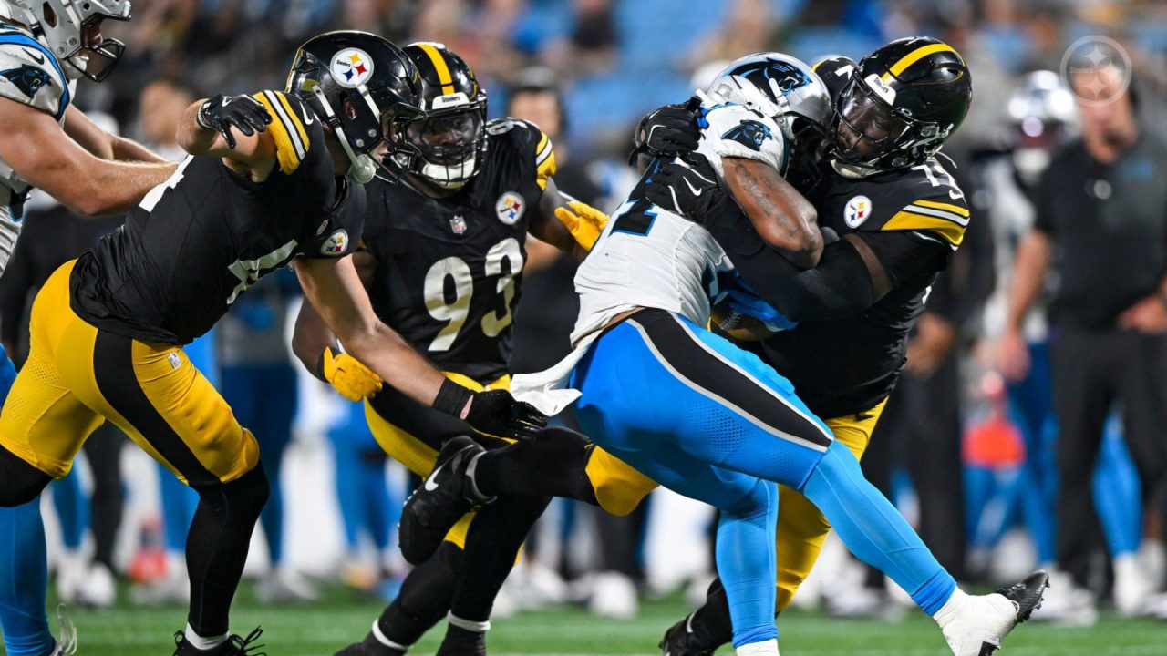 Yahya Black of the Pittsburgh Steelers