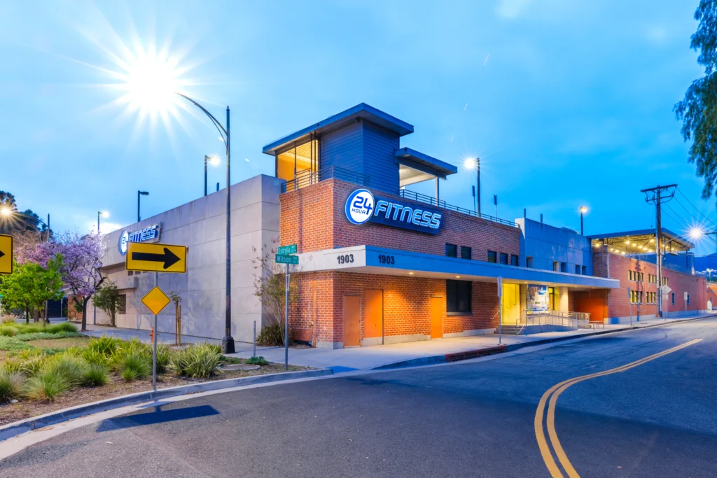24 Hour Fitness Reunites With LA Rams