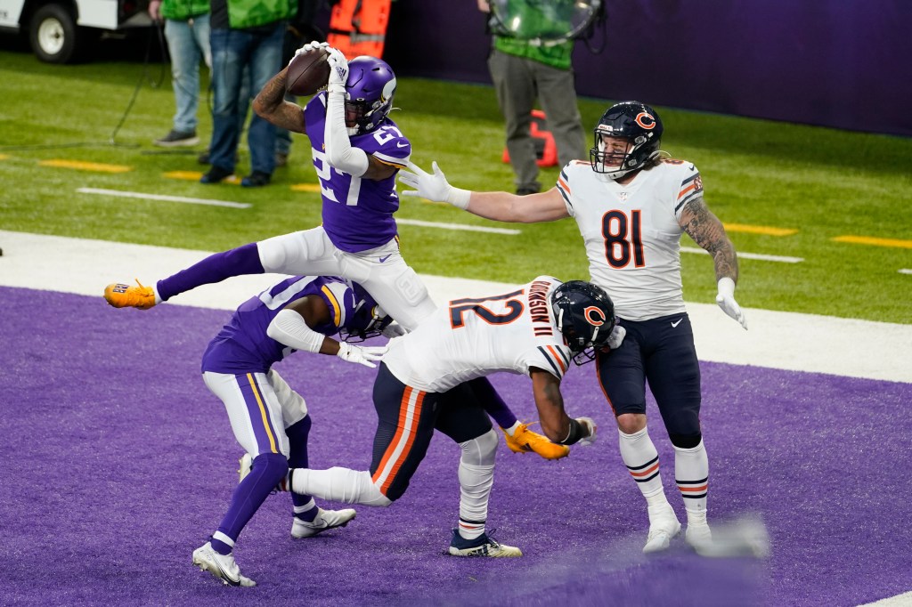 Dolphins sign veteran cornerback Cameron Dantzler