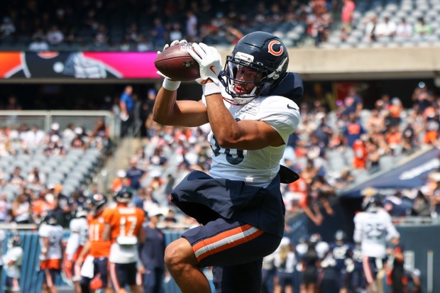 Chicago Bears defensive back Alex Cook catches a pass in warmup during Chicago Bears Family Fest at Soldier Field on Sunday, Aug. 3, 2025. (Eileen T. Meslar/Chicago Tribune)