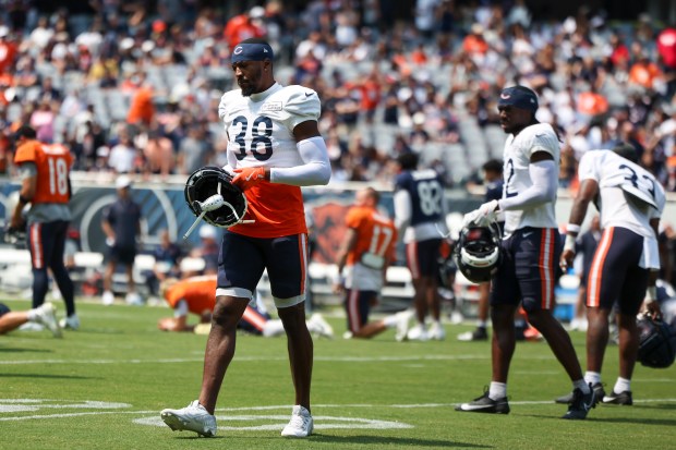 Chicago Bears cornerback Ameer Speed (38) warms up with his teammates during Chicago Bears Family Fest at Soldier Field on Sunday, Aug. 3, 2025. (Eileen T. Meslar/Chicago Tribune)