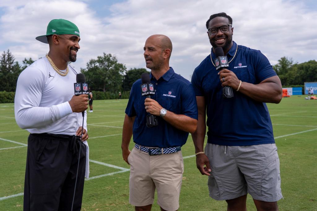 ESPN near deal to buy RedZone, NFL Network for equity stake