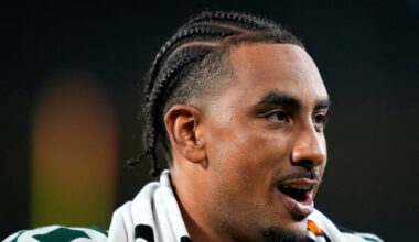 Jordan Love injury update: What happened to the Green Bay Packers' QB's left thumb?