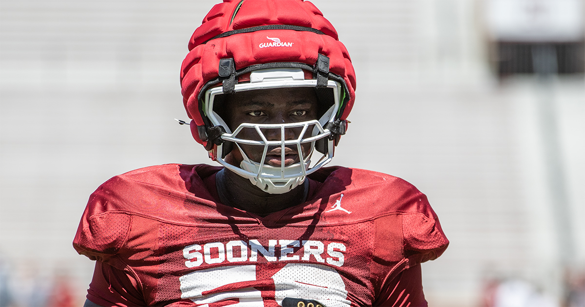 Oklahoma football OL Michael Fasusi