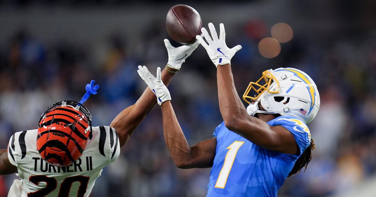 CB DJ Turner shines against Ja’Marr Chase, first-team offense