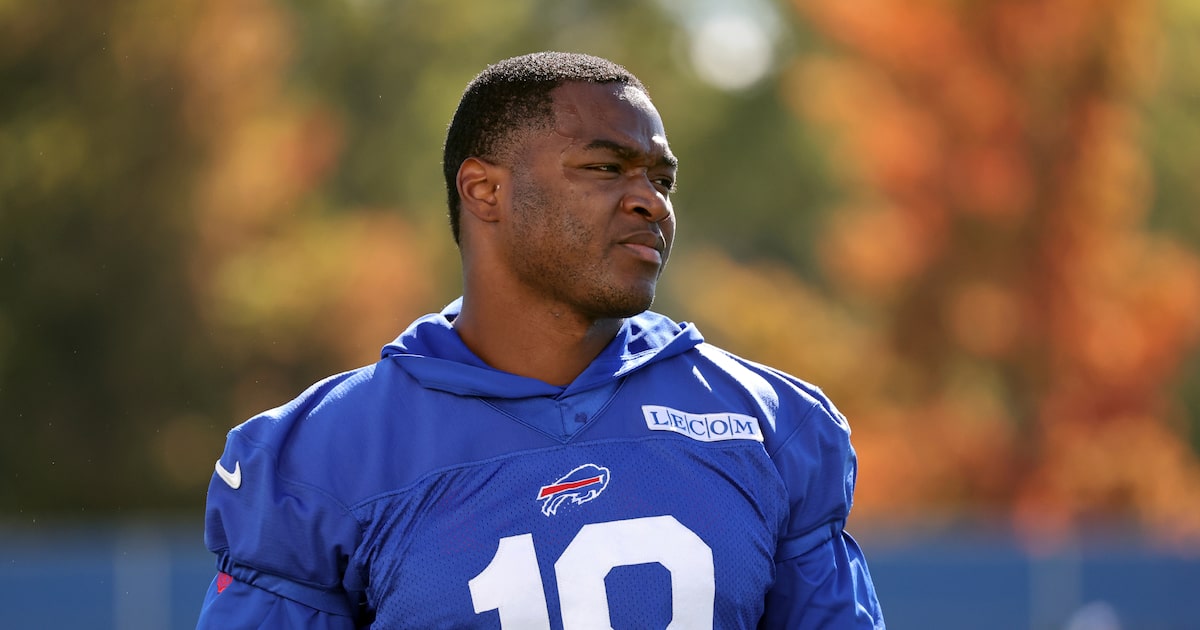 Raiders make roster moves involving former Cowboys players Amari Cooper, Jaylon Smith