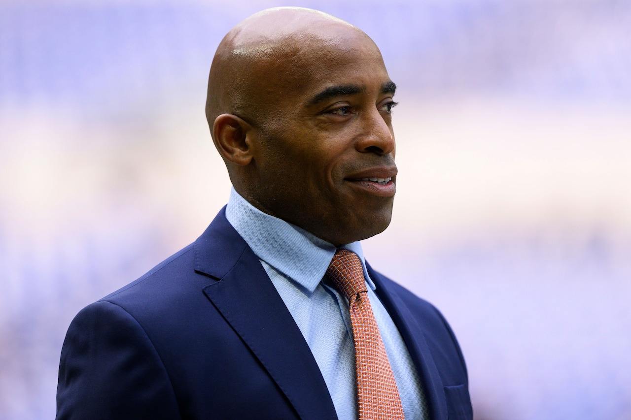 Tiki Barber out as an NFL analyst with CBS, will work for Giants radio