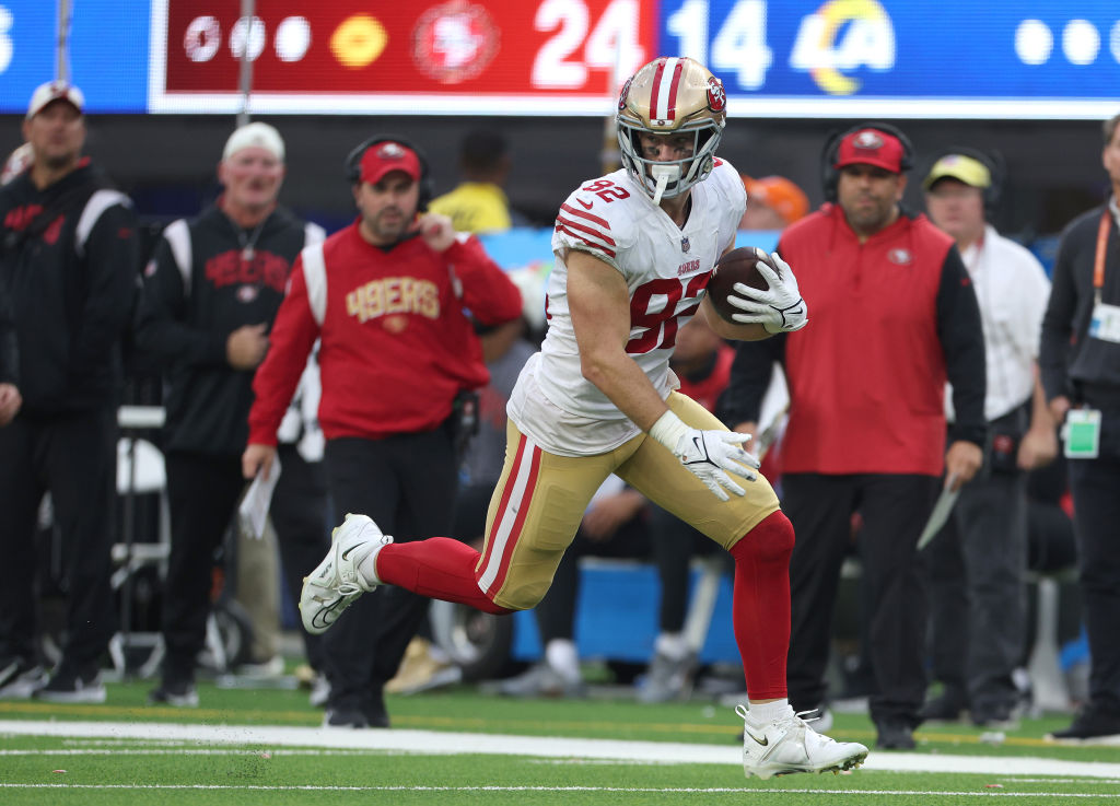 49ers Release sign DL Shakel Brown; release TE Ross Dwelley