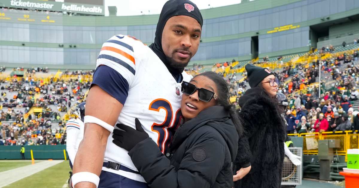 How Simone Biles Celebrated Husband Jonathan Owens Making Bears Roster