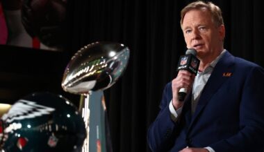 ESPN, NFL formally announce deal: NFL media assets to network, 10% equity to league