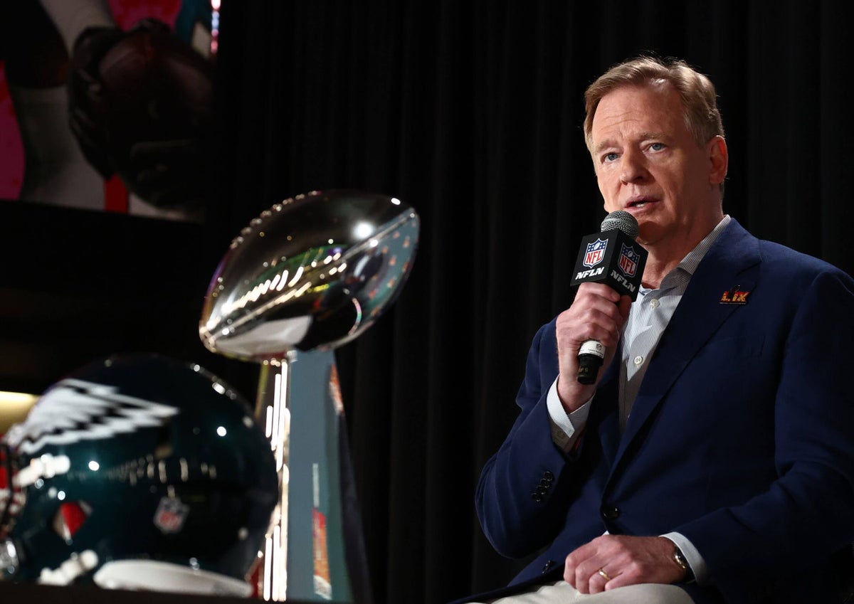 ESPN, NFL formally announce deal: NFL media assets to network, 10% equity to league