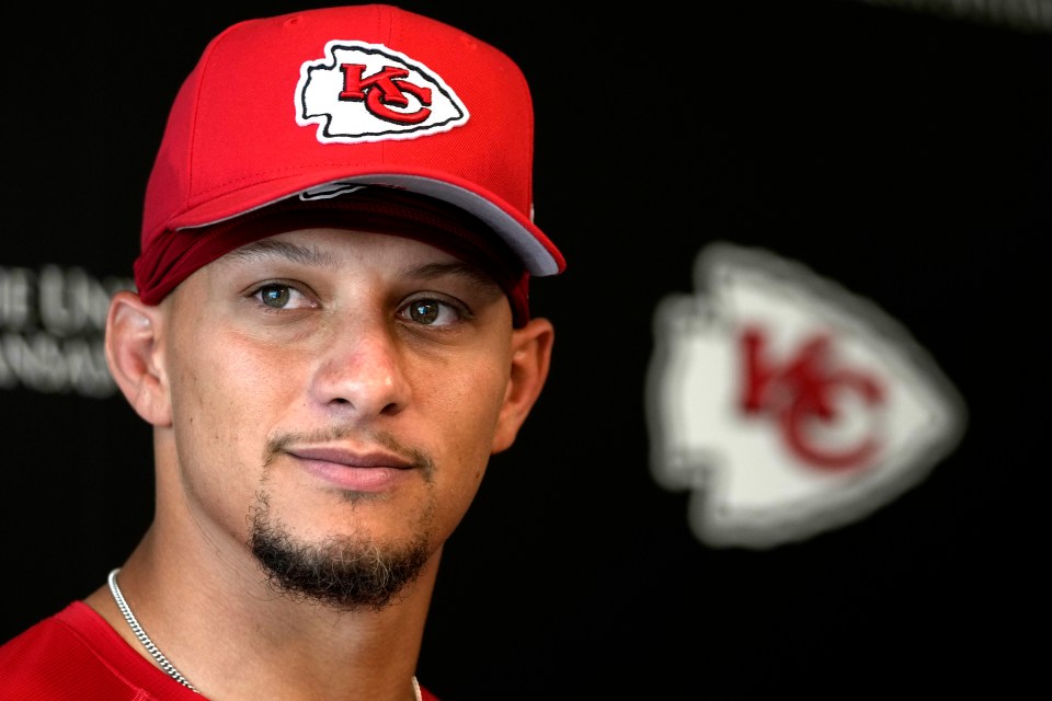 Mahomes has played with several different left tackles