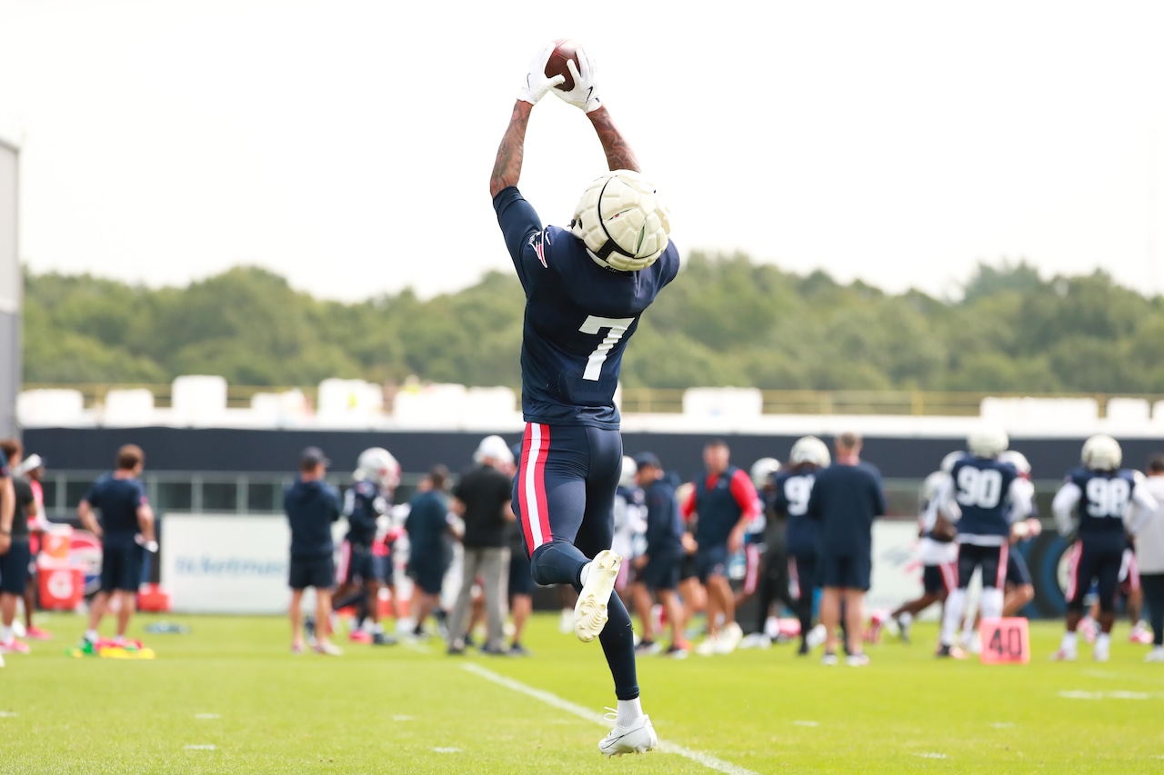 ‘It’s about to be lit.’ Why Mike Vrabel, Patriots roster has veteran excited