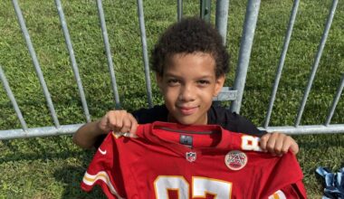 Excitement grows for Chiefs fans at Training Camp