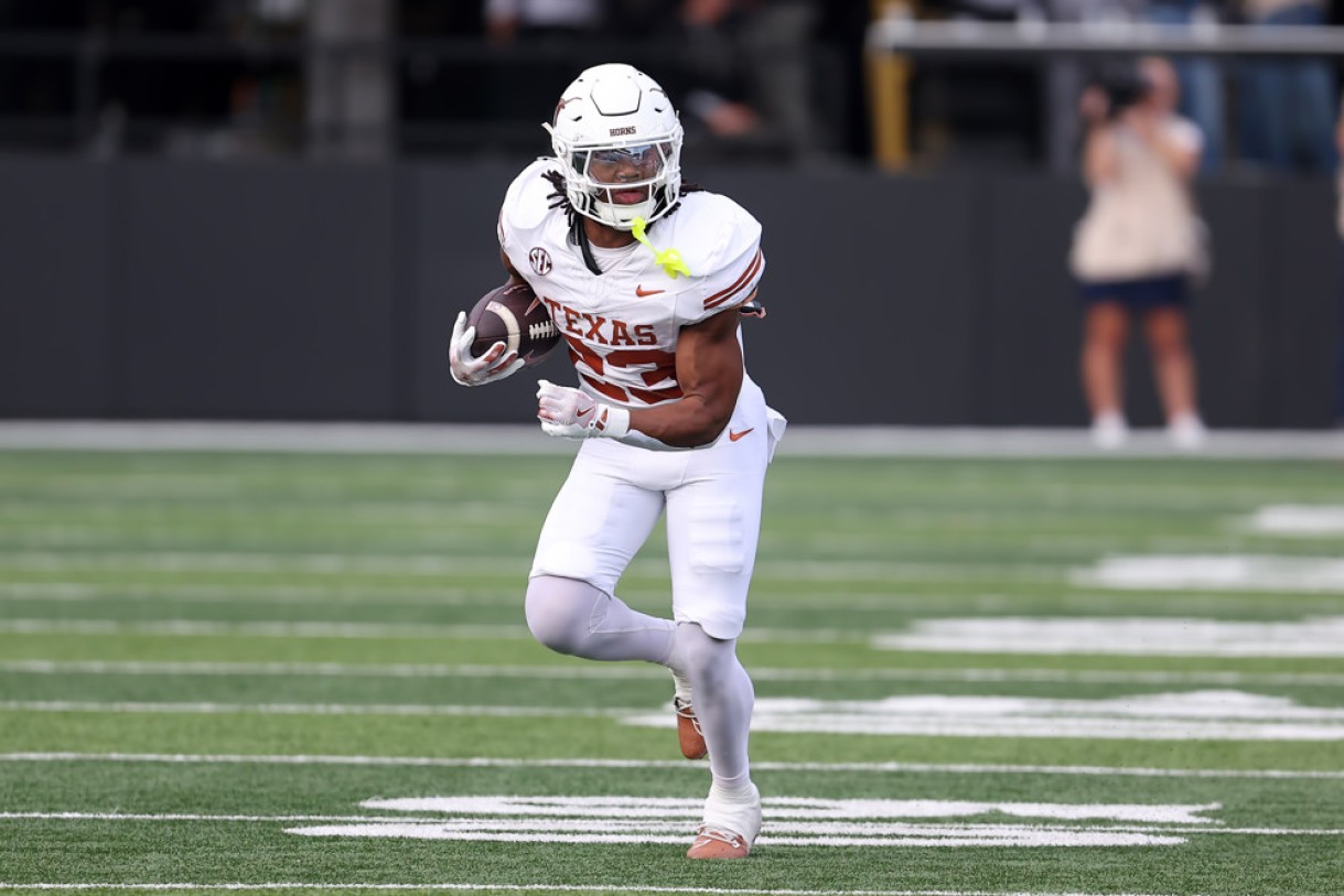 Jaydon Blue Likely to Have a Role on Third Down - NFL News