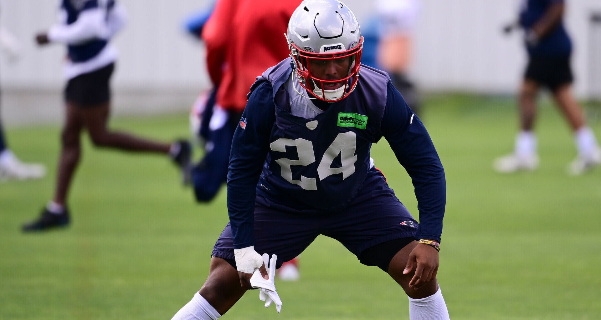 Former Patriots Safety Signs With Titans In Free Agency