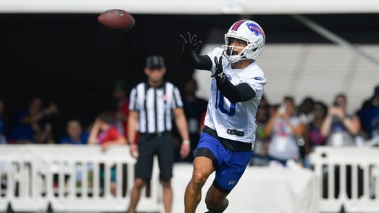 Buffalo Bills wide receiver Khalil Shakir (10) catches a pass during practice(AP)