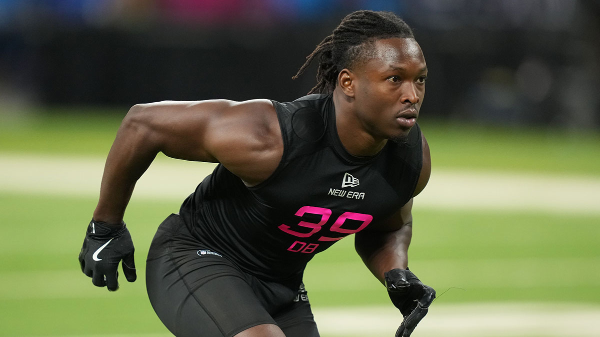 Nevada defensive back Kitan Crawford (DB39) participates in drills during the 2025 NFL Combine at Lucas Oil Stadium.
