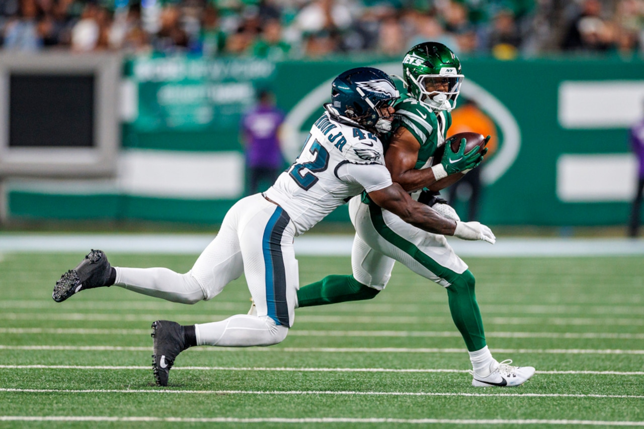 Ex-Michigan RB waived by Jets after leading team in rushing during preseason