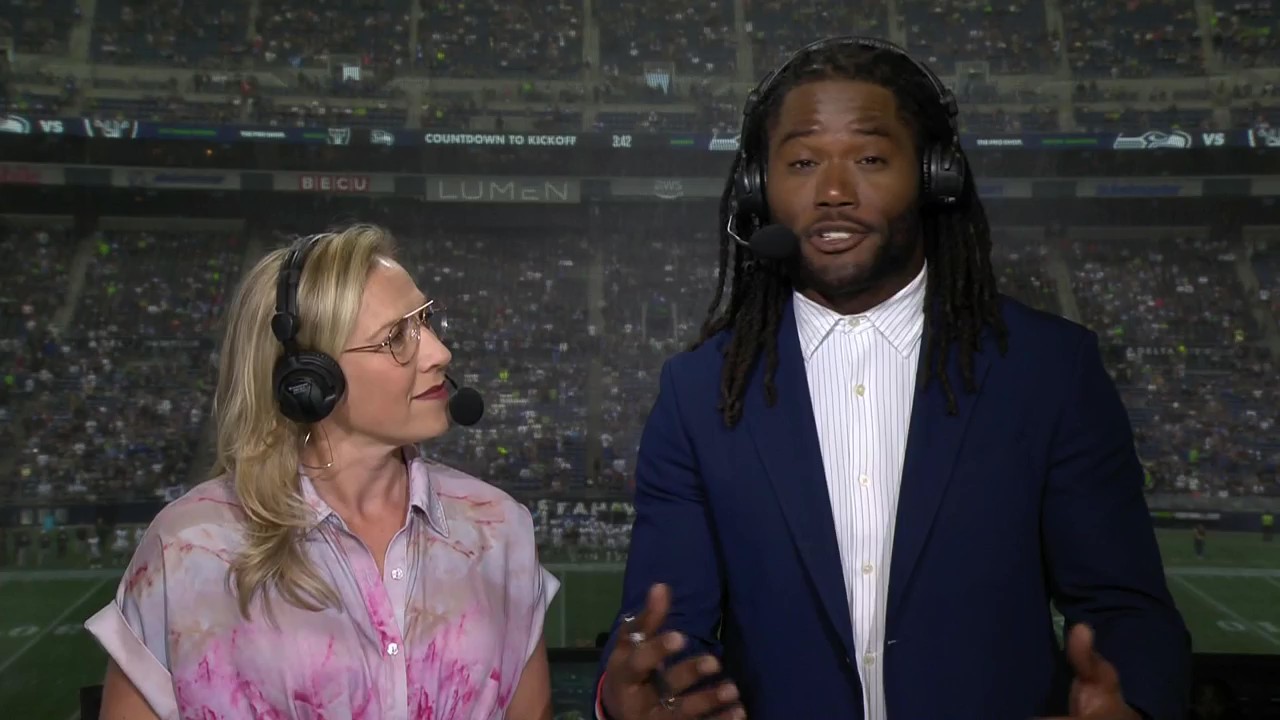 Announcer jinx strikes Seahawks' Michael Robinson on INT