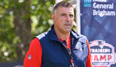 Mike Vrabel Refuses To Discuss Micah Parsons, Terry McLaurin's Trade Requests