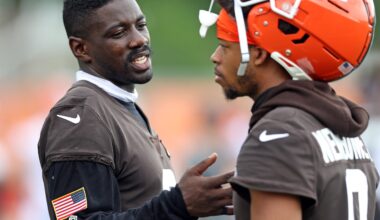 Jeremiah Owusu-Koramoah watches Browns practice from the sidelines: “He’s a huge part of who we are”