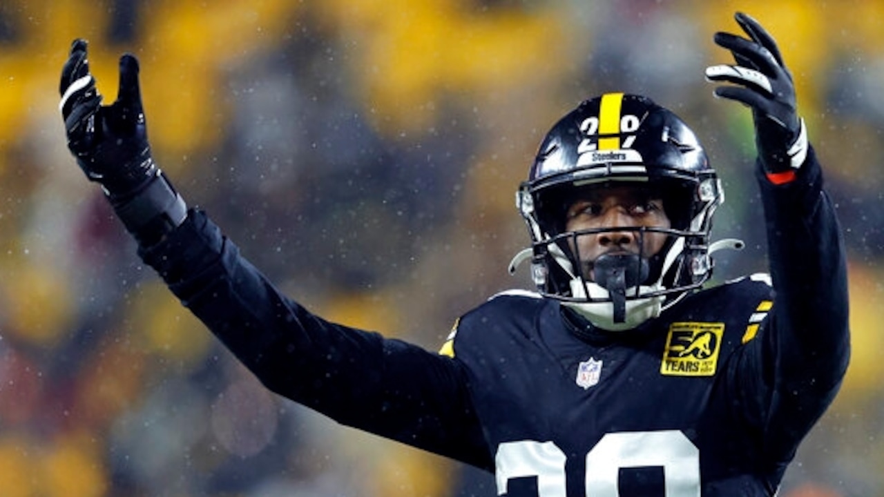 Former Pittsburgh Steelers turned Jaguars cornerback goes down with injury