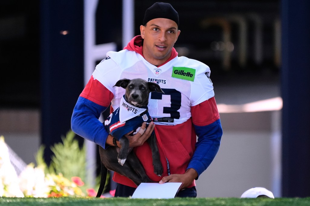 Mack Hollins knows Patriots' starting wide receiver roles are up for grabs