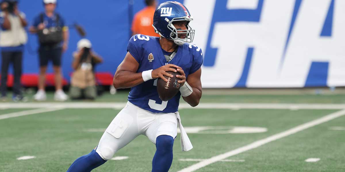 Aug 16, 2025; East Rutherford, New Jersey, USA; New York Giants quarterback Russell Wilson (3) drops back to pass during the first quarter against the New York Jets at MetLife Stadium. 