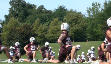 Roanoke College football holds first practice as DIII program