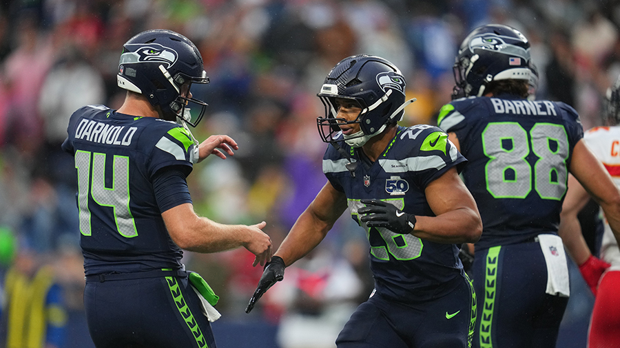 Seattle Seahawks Zach Charbonnet touchdown run Kansas City Chiefs preseason 2025...