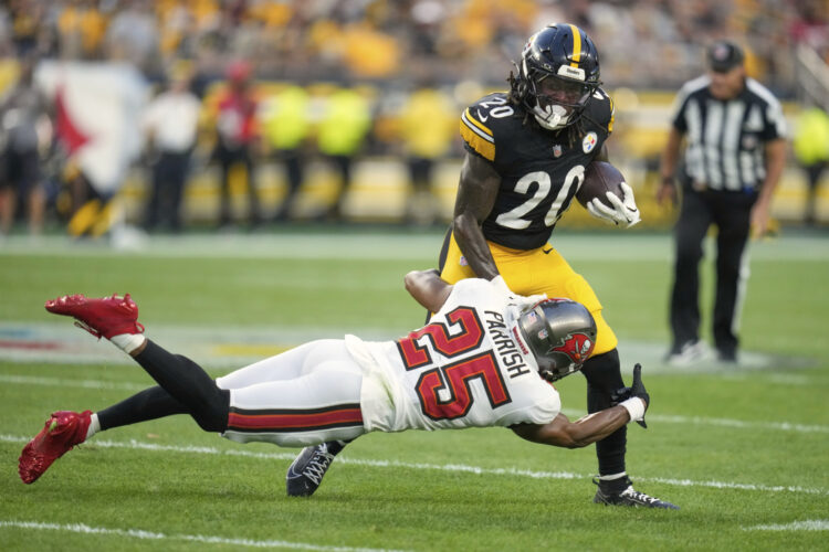 Bridgewater throws for 2 TDs as Bucs slip past Steelers | News, Sports, Jobs