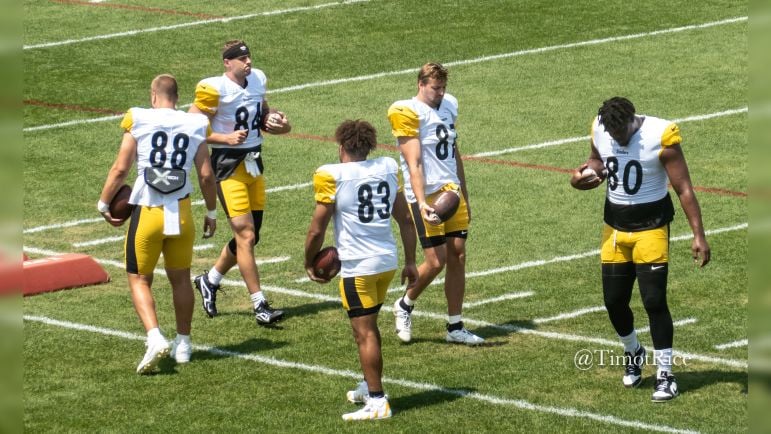 Connor Heyward Pat Freiermuth