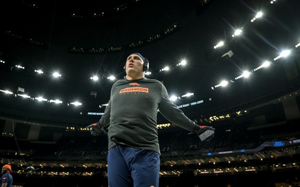 Garett Bolles (72) of the Denver Broncos warms up for the New Orleans Saints before the first quarter at Caesars Superdome in New Orleans, Louisiana on Thursday, Oct. 17, 2024. (Photo by AAron Ontiveroz/The Denver Post)