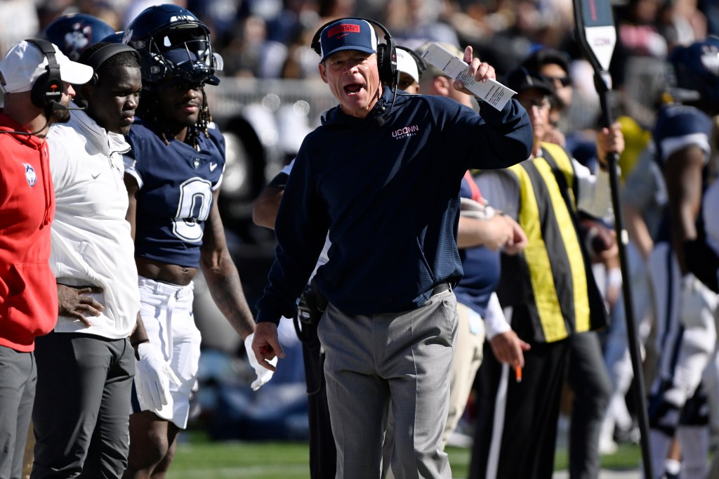 Breaking down the 2025 UConn football schedule