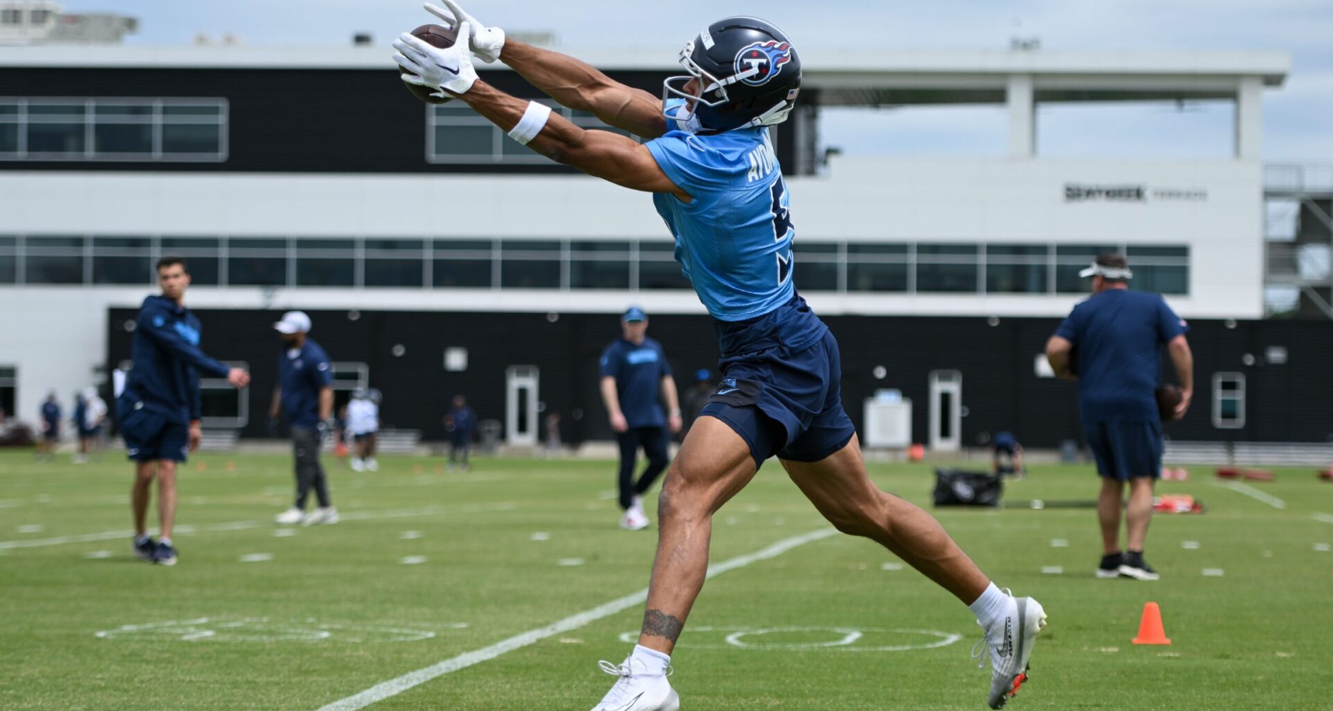 ESPN: Tennessee Titans Rookie Receiver Earns Surprise Role