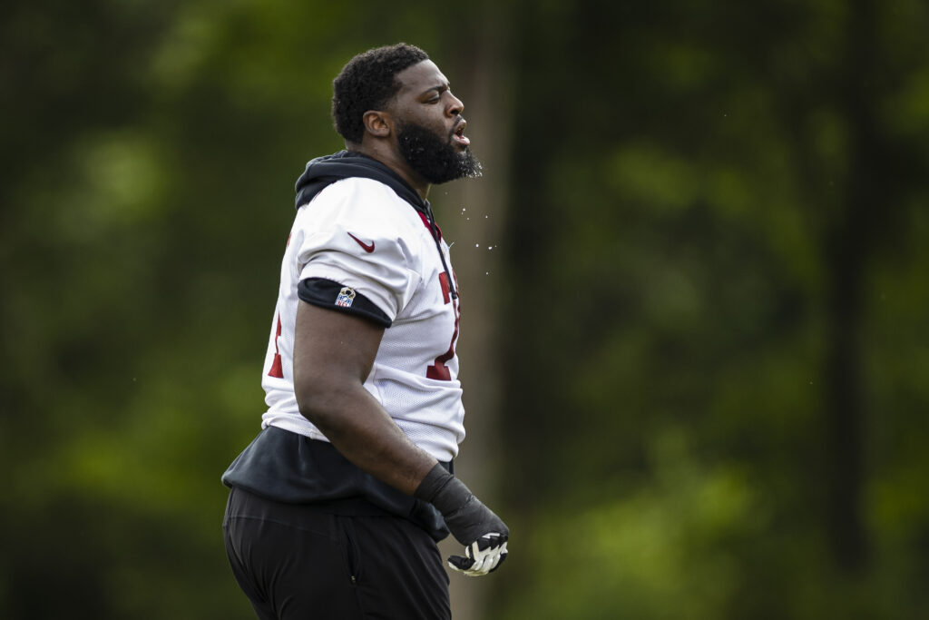 Chargers Sign T David Sharpe