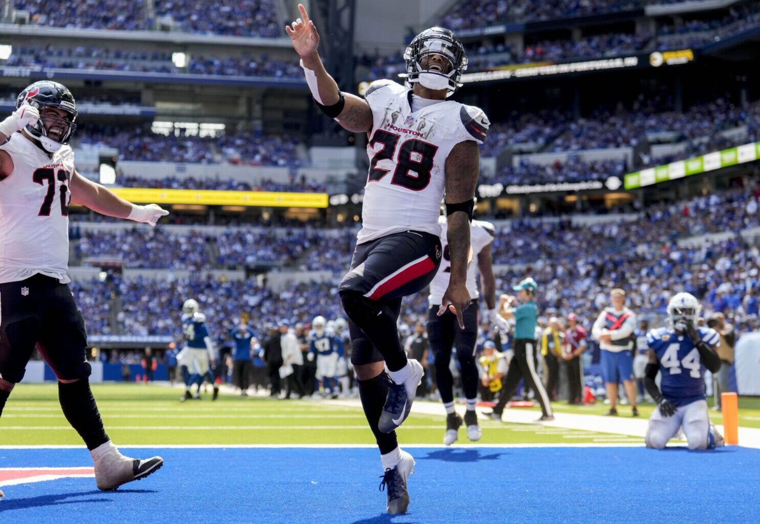 Joe Mixon Still Out Indefinitely, Uncertain For Week 1