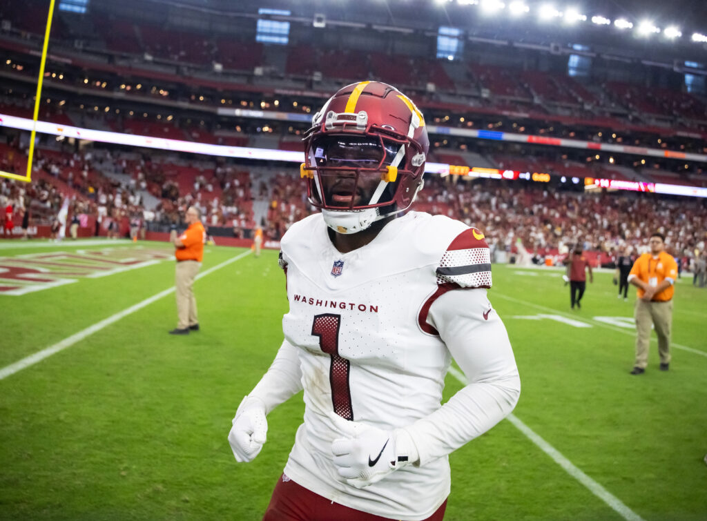 Commanders Shopping CB Noah Igbinoghene