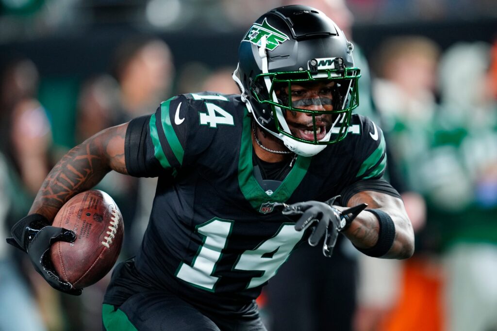 Jets To Waive WR Malachi Corley