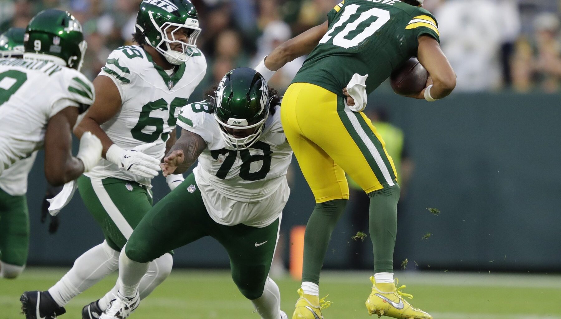 Jets Veteran’s Big Game an Opening for Growth on Defense