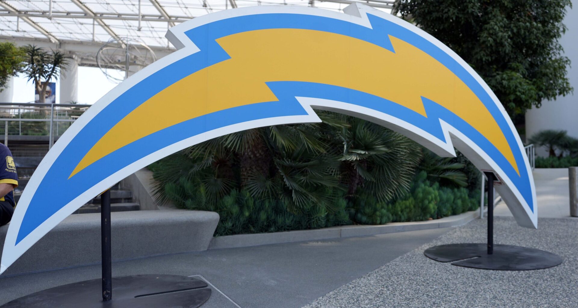Chargers Re-Signing OT David Sharpe To Practice Squad
