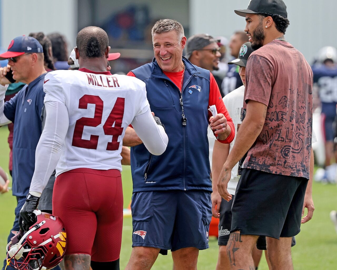 Commanders star posts video denying involvement in fight during Pats joint practice