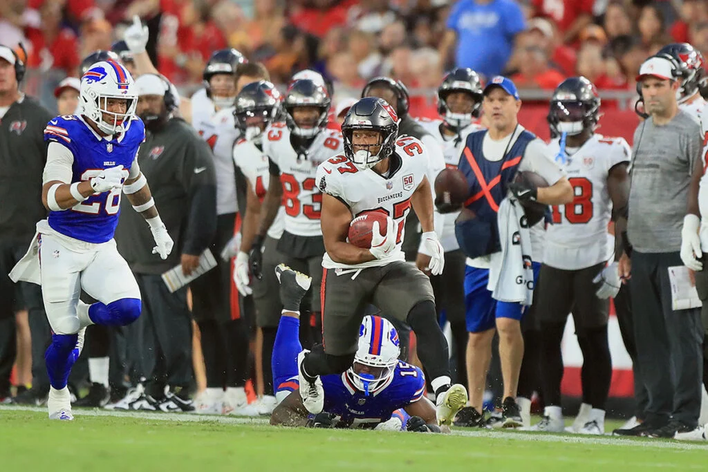 Bucs Rb Josh Williams